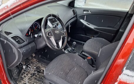 Hyundai Solaris II рестайлинг, 2016 год, 1 200 000 рублей, 3 фотография