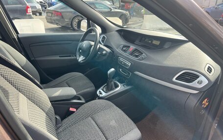 Renault Scenic III, 2011 год, 680 000 рублей, 17 фотография