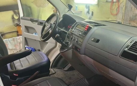 Volkswagen Caravelle T5, 2012 год, 1 550 000 рублей, 6 фотография