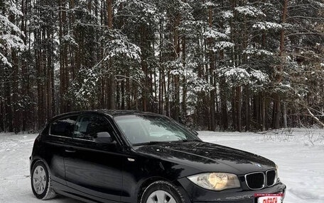 BMW 1 серия, 2011 год, 990 000 рублей, 2 фотография