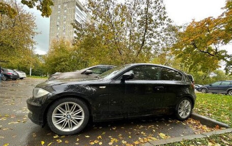 BMW 1 серия, 2011 год, 990 000 рублей, 15 фотография