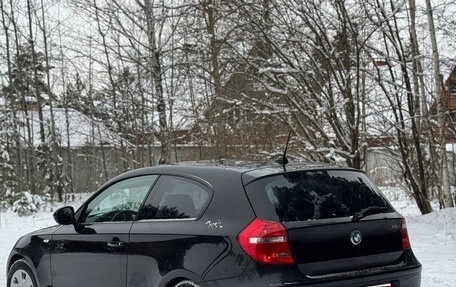 BMW 1 серия, 2011 год, 990 000 рублей, 8 фотография