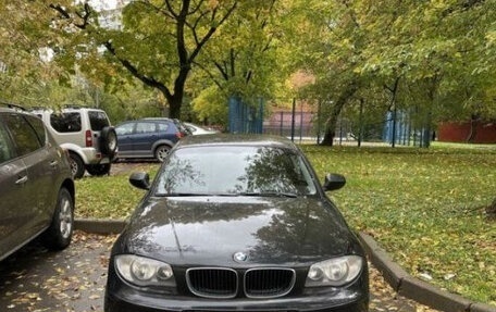 BMW 1 серия, 2011 год, 990 000 рублей, 18 фотография
