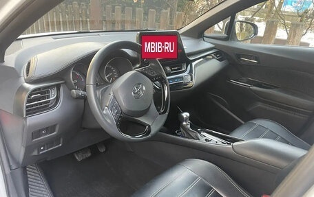 Toyota C-HR I рестайлинг, 2022 год, 1 888 888 рублей, 10 фотография