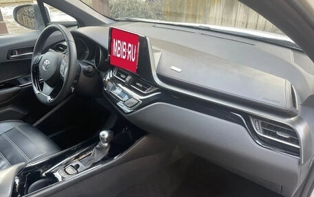 Toyota C-HR I рестайлинг, 2022 год, 1 888 888 рублей, 11 фотография