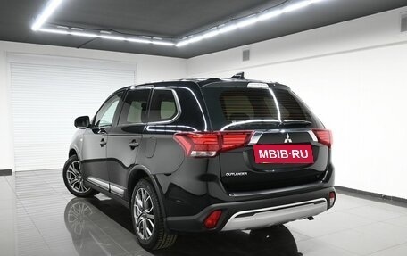 Mitsubishi Outlander III рестайлинг 3, 2021 год, 2 095 000 рублей, 6 фотография