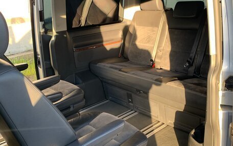 Volkswagen Multivan T5, 2010 год, 1 980 000 рублей, 26 фотография