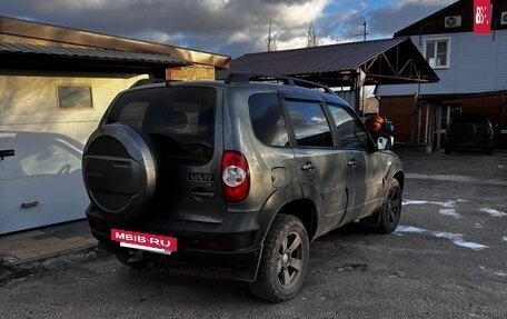 Chevrolet Niva I рестайлинг, 2017 год, 830 000 рублей, 5 фотография