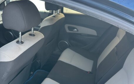 Chevrolet Cruze II, 2011 год, 585 000 рублей, 8 фотография