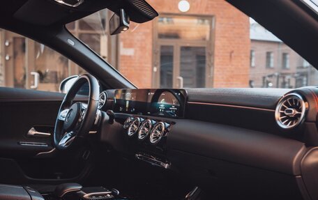 Mercedes-Benz CLA, 2020 год, 3 290 000 рублей, 13 фотография