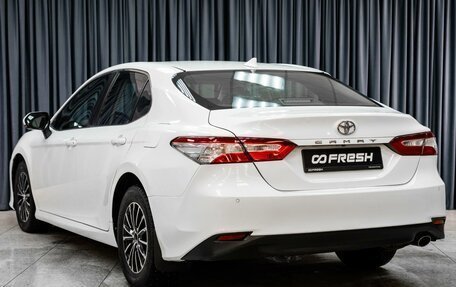 Toyota Camry, 2019 год, 1 999 000 рублей, 2 фотография