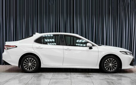 Toyota Camry, 2019 год, 1 999 000 рублей, 5 фотография