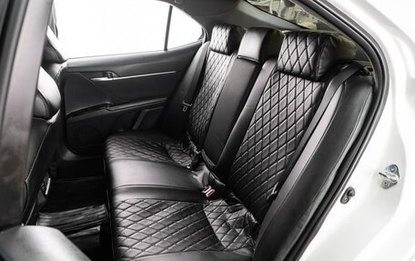 Toyota Camry, 2019 год, 1 999 000 рублей, 9 фотография