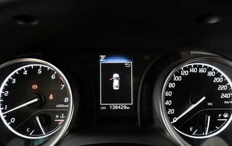 Toyota Camry, 2019 год, 1 999 000 рублей, 18 фотография