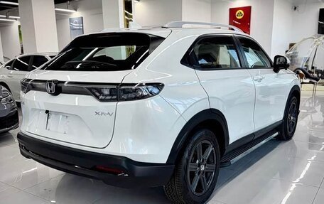 Honda Vezel, 2023 год, 2 050 000 рублей, 7 фотография
