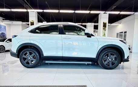 Honda Vezel, 2023 год, 2 050 000 рублей, 8 фотография