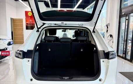 Honda Vezel, 2023 год, 2 050 000 рублей, 9 фотография