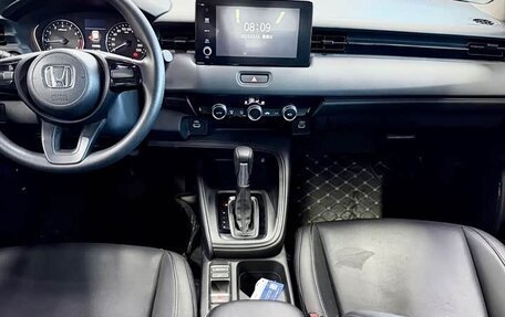 Honda Vezel, 2023 год, 2 050 000 рублей, 13 фотография