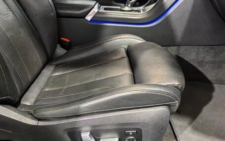 BMW 8 серия, 2019 год, 7 450 000 рублей, 17 фотография