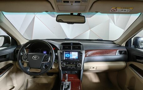 Toyota Camry, 2014 год, 1 693 000 рублей, 10 фотография