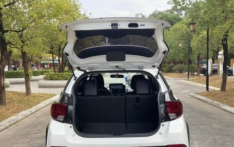 Toyota Yaris XP150 рестайлинг, 2022 год, 995 000 рублей, 7 фотография