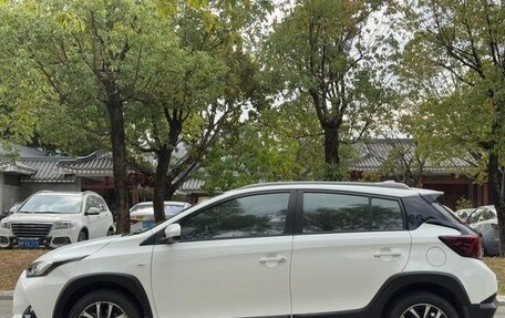 Toyota Yaris XP150 рестайлинг, 2022 год, 995 000 рублей, 10 фотография