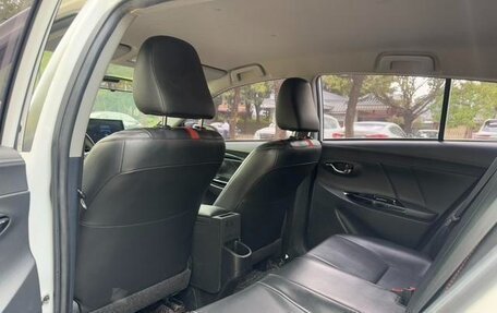 Toyota Yaris XP150 рестайлинг, 2022 год, 995 000 рублей, 18 фотография