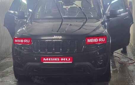 Jeep Grand Cherokee, 2013 год, 2 200 000 рублей, 15 фотография