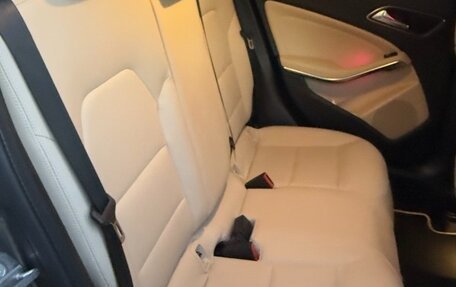 Mercedes-Benz GLA, 2019 год, 3 000 000 рублей, 9 фотография