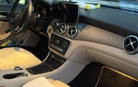 Mercedes-Benz GLA, 2019 год, 3 000 000 рублей, 13 фотография