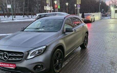 Mercedes-Benz GLA, 2019 год, 3 000 000 рублей, 11 фотография