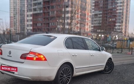 Skoda Superb III рестайлинг, 2013 год, 1 700 000 рублей, 3 фотография