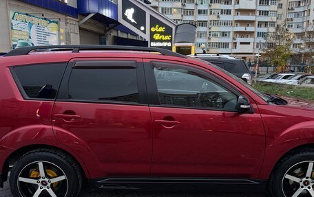 Mitsubishi Outlander III рестайлинг 3, 2010 год, 1 800 000 рублей, 4 фотография