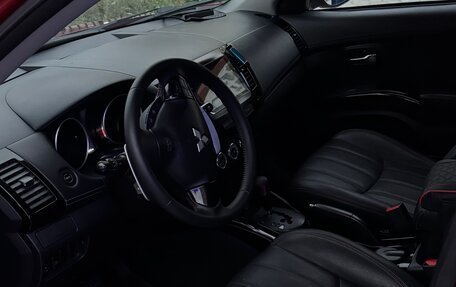 Mitsubishi Outlander III рестайлинг 3, 2010 год, 1 800 000 рублей, 5 фотография