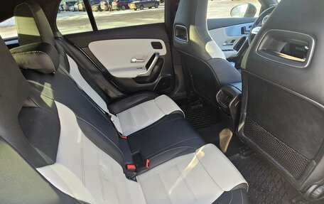 Mercedes-Benz CLA, 2020 год, 3 100 000 рублей, 24 фотография