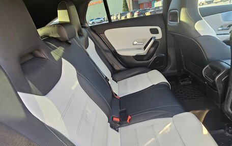 Mercedes-Benz CLA, 2020 год, 3 100 000 рублей, 25 фотография