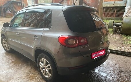 Volkswagen Tiguan I, 2009 год, 900 000 рублей, 3 фотография