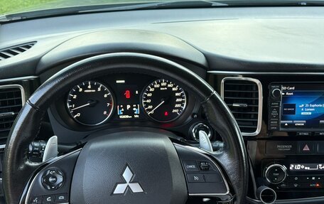 Mitsubishi Outlander III рестайлинг 3, 2013 год, 1 325 000 рублей, 4 фотография