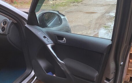 Volkswagen Tiguan I, 2009 год, 900 000 рублей, 16 фотография