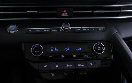 Hyundai Elantra, 2023 год, 2 398 000 рублей, 16 фотография