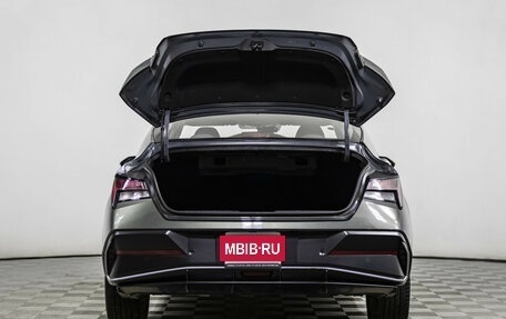 Hyundai Elantra, 2023 год, 2 398 000 рублей, 19 фотография