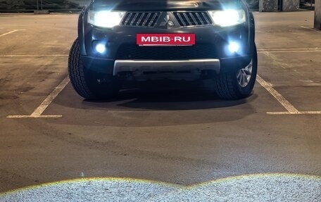 Mitsubishi Pajero Sport II рестайлинг, 2012 год, 1 580 000 рублей, 8 фотография
