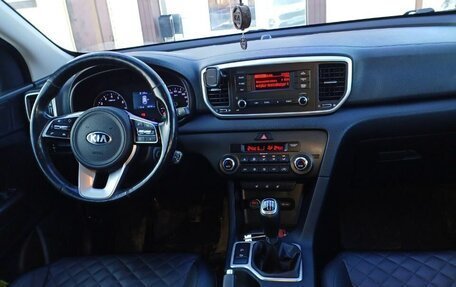 KIA Sportage IV рестайлинг, 2019 год, 1 850 000 рублей, 4 фотография