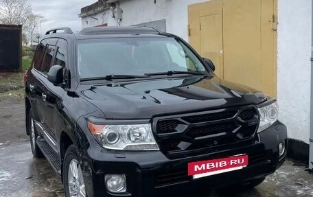 Toyota Land Cruiser 200, 2013 год, 4 500 000 рублей, 2 фотография