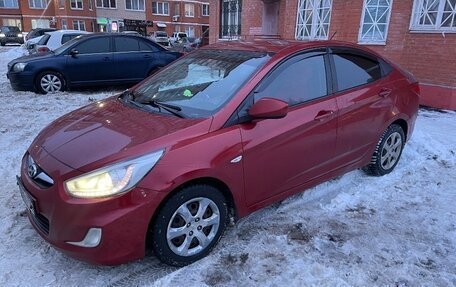 Hyundai Solaris II рестайлинг, 2013 год, 1 200 000 рублей, 2 фотография