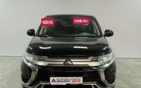 Mitsubishi Outlander III рестайлинг 3, 2020 год, 2 190 000 рублей, 2 фотография