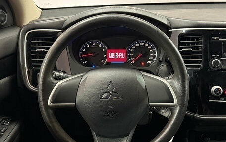 Mitsubishi Outlander III рестайлинг 3, 2020 год, 2 190 000 рублей, 10 фотография