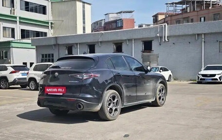 Alfa Romeo Stelvio, 2023 год, 4 950 155 рублей, 4 фотография