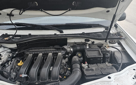 Renault Duster I рестайлинг, 2018 год, 900 000 рублей, 4 фотография