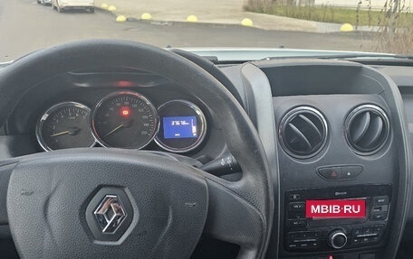 Renault Duster I рестайлинг, 2018 год, 900 000 рублей, 5 фотография